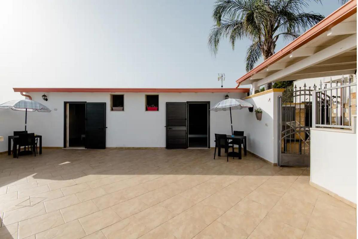 Briciola'S Rooms Porto Cesareo Exterior photo
